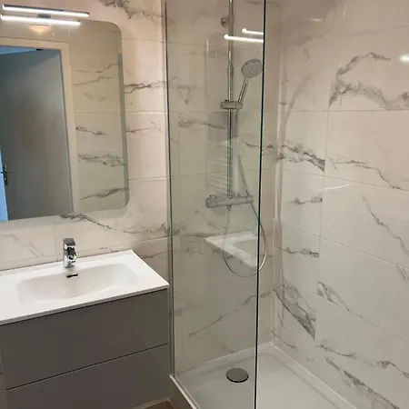 Apartamento Le 44 - La Gare A Vos Pieds, Sejour D'affaires Ou Decouverte Urbaine *